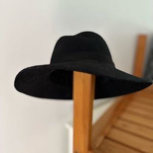 Black felt hat